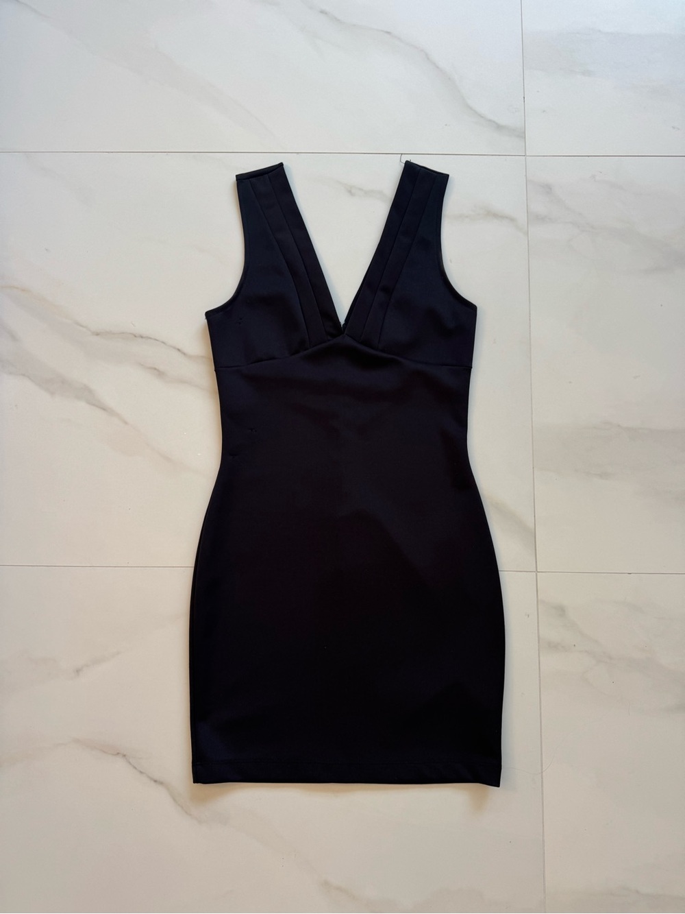 Forever 21 Black V-Neck Mini Bodycon Dress